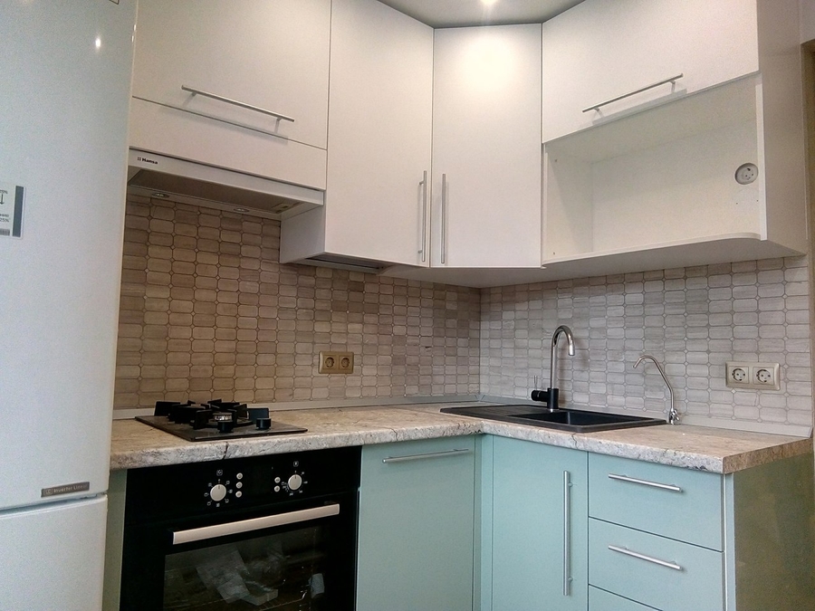 Белый кухонный гарнитур-Кухня МДФ в ПВХ «Модель 125»-фото1