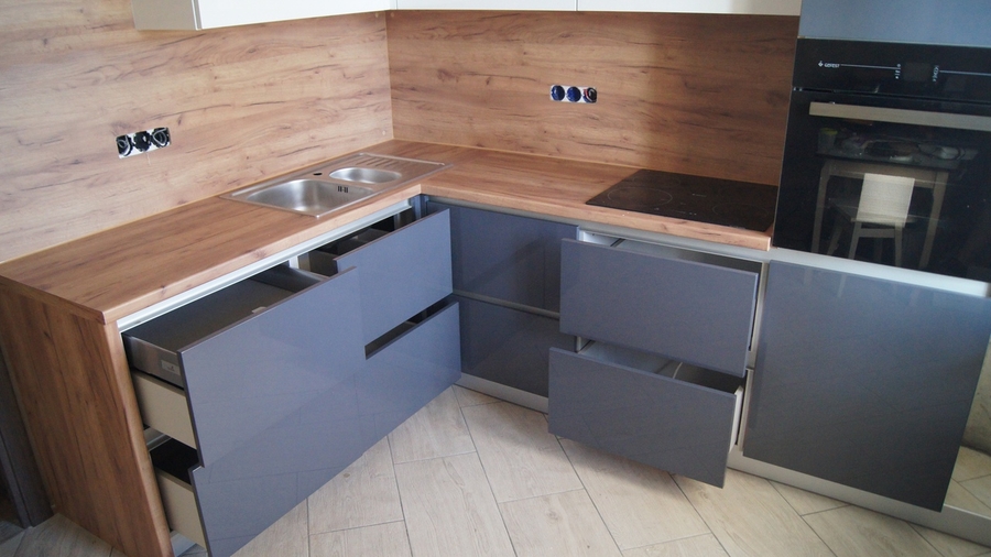 Белый кухонный гарнитур-Кухня МДФ в эмали «Модель 230»-фото5